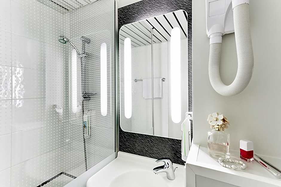 ACE Hotel Travel Fabregues - A9 Montpellier Sud