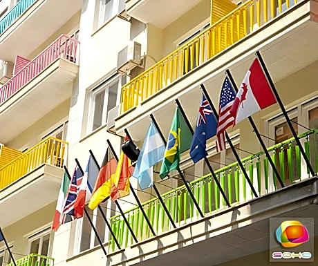 Family Room (5 Adults)