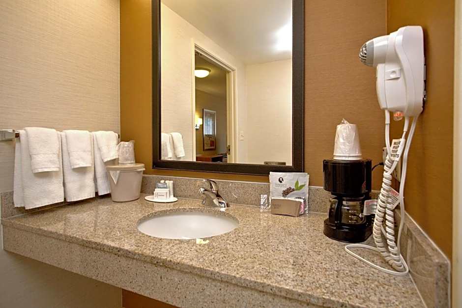 Fairfield Inn & Suites by Marriott Edison-South Plainfield