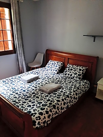 Chambre maison piscine