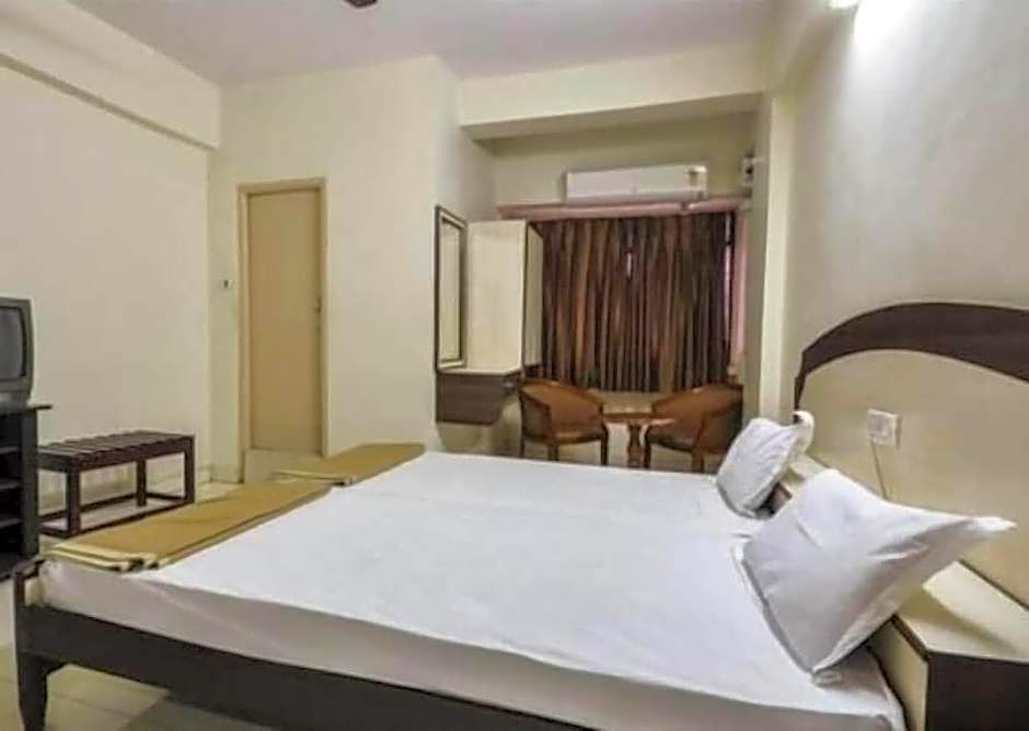 Hotel Maya Deluxe