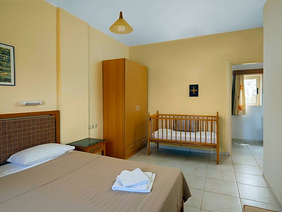 Fotis Studios Apartments