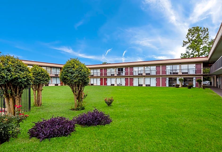 Red Roof Inn & Suites Anderson, SC