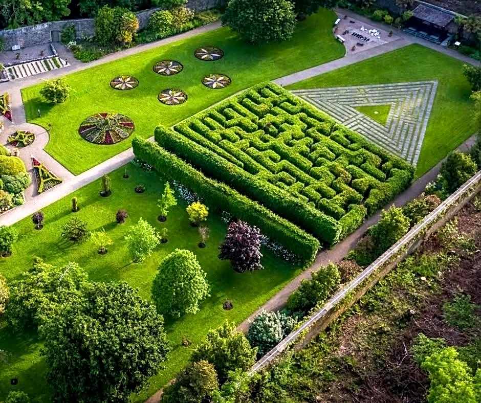 Zoe Bistro & Accommodation