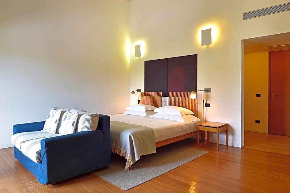 Pousada Convento de Arraiolos - Historic Hotel