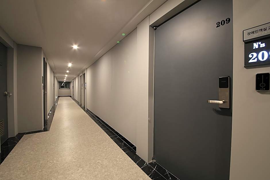 No.25 Hotel Busan Seomyeon 1st Avenue