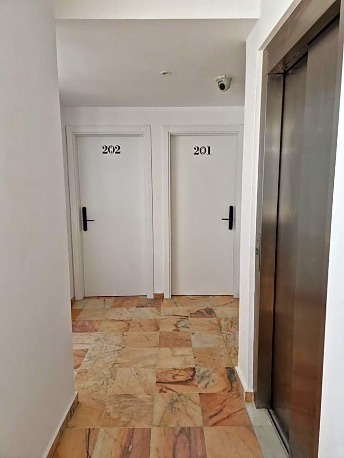 Hotel y Apartamentos Doña Lola