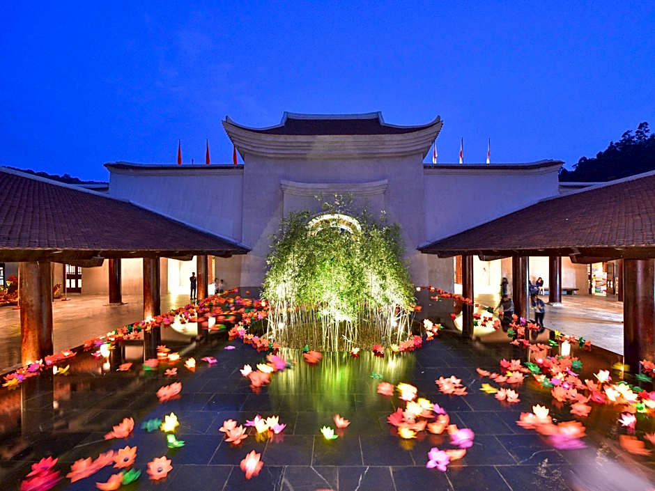 Legacy Yen Tu-MGallery by Sofitel