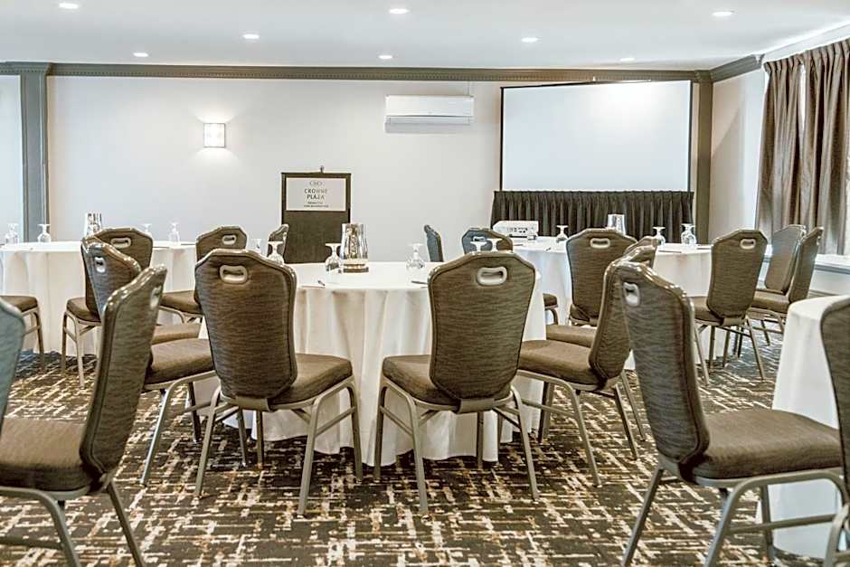 Crowne Plaza Fredericton Lord Beaverbrook By IHG