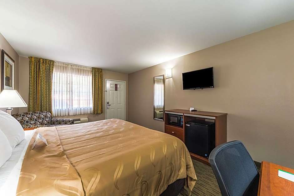 Quality Inn University Near Downtown