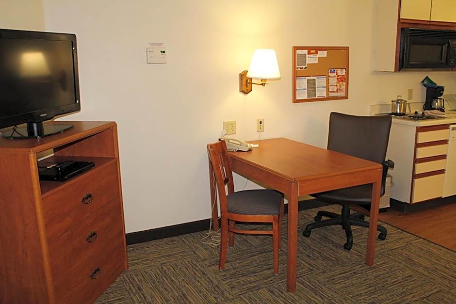 Candlewood Suites Syracuse-Airport By IHG