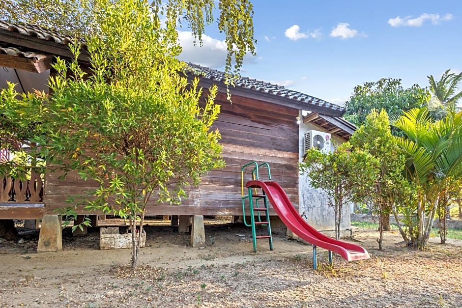 Sawarna Little Hula Hula