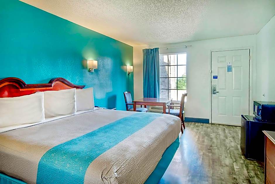 Motel 6-Grand Rivers, KY