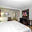 Red Roof PLUS & Suites Opelika