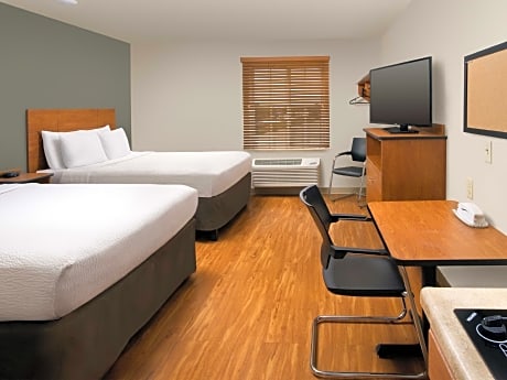 Standard Studio 2 Queen Beds Non-Smoking