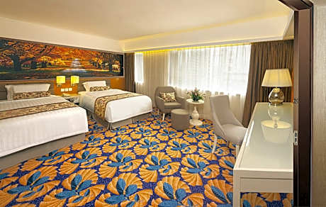 Adjoining Family Rooms