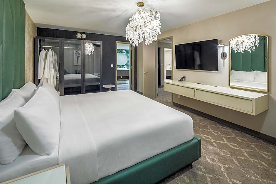 Photo 1 of 5 of 1 King Bed Suite