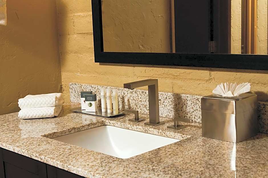 DoubleTree Suites By Hilton Tucson - Williams Center