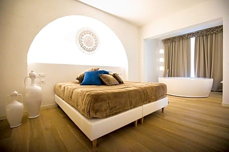 Suite with Spa Access