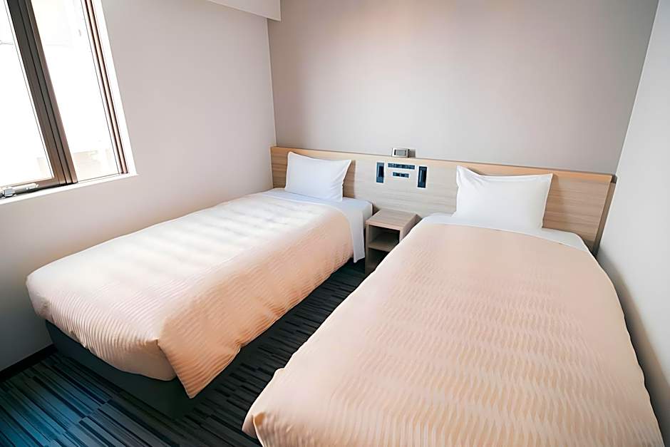 Quintessa Hotel Chiba Funabashi