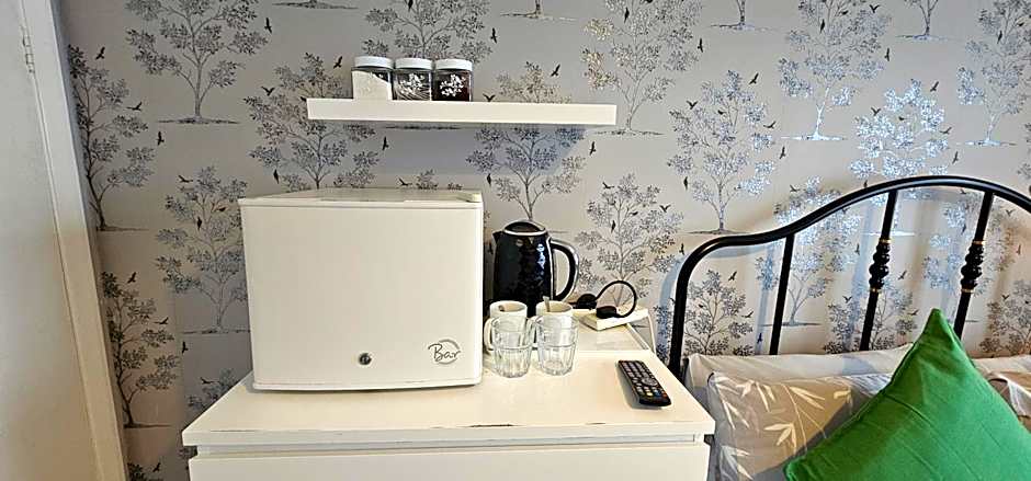 The Roslyn Guest House