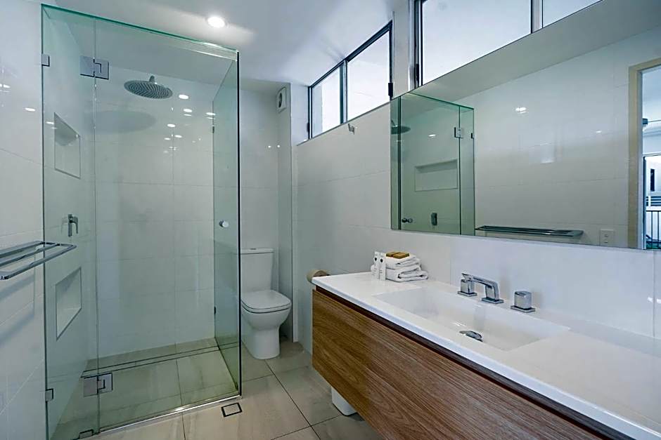 Noosa Parade Holiday Inn