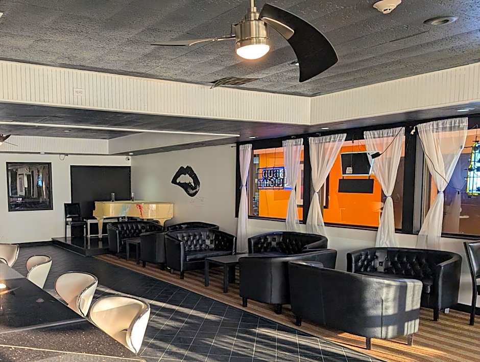 Fairmount Inn & Suites - Stroudsburg, Poconos