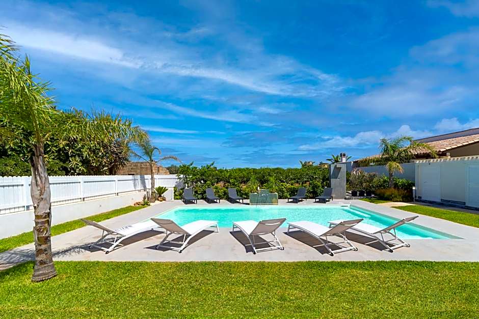 Villa White Luxury Residence