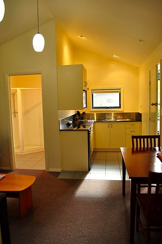 Strahan Retreat Holiday Park