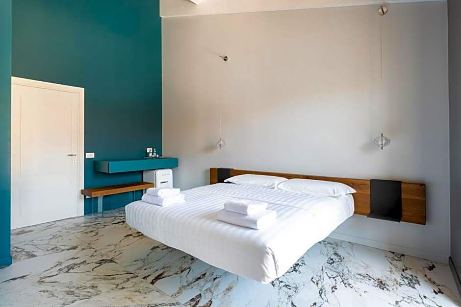 Photo 1 sur 7 de 1 Queen Bed