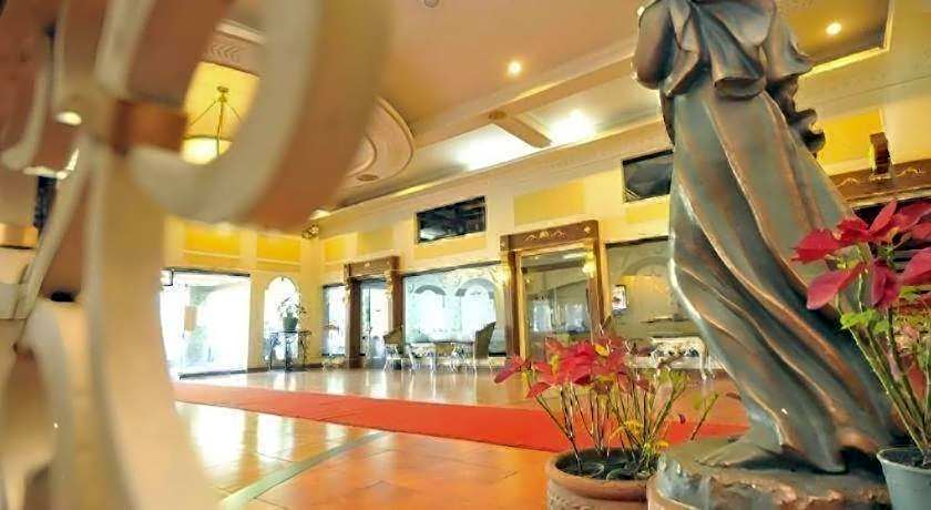 Queen Margarette Hotel