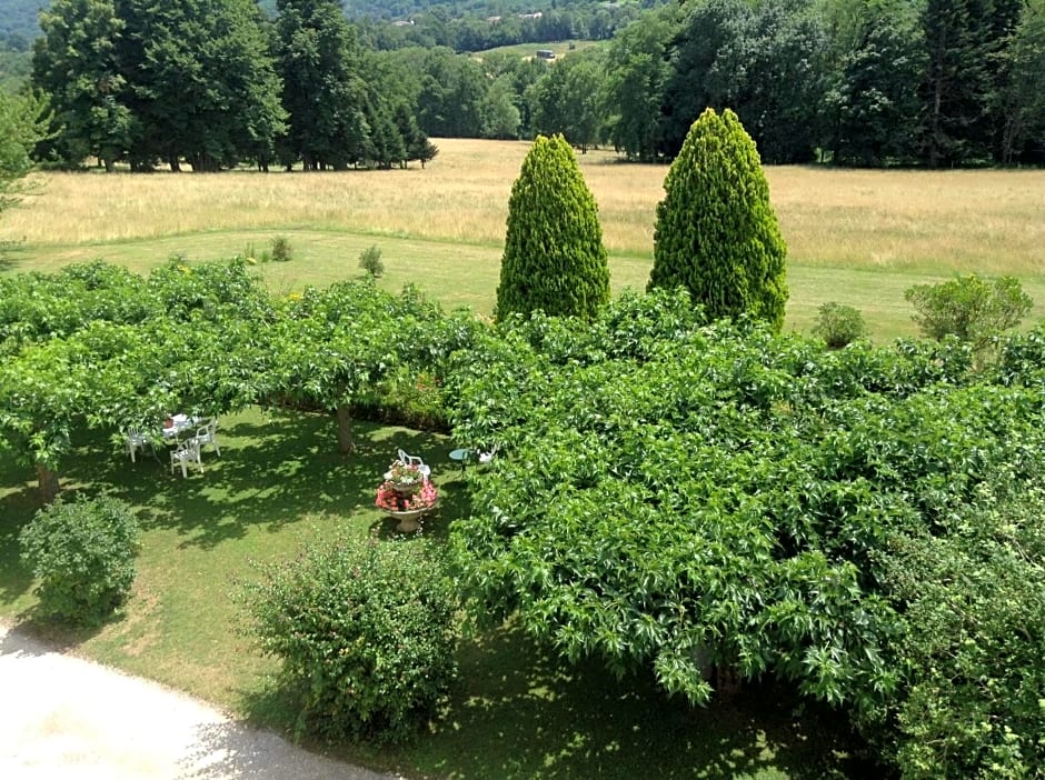 Chateau De Benac