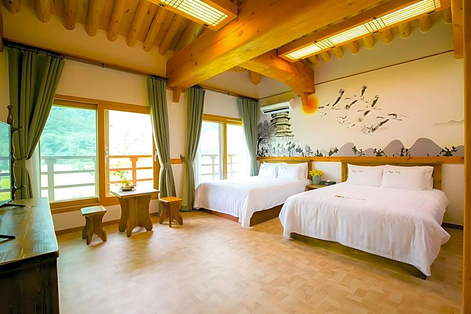 Wangyijimil Hanok Hotel