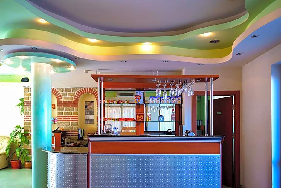 Dionis Hotel