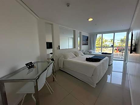 Triple Room with City View