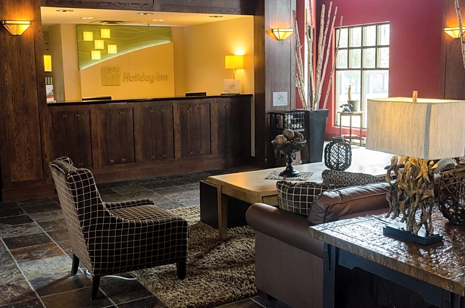 Holiday Inn Hotel Pewaukee-Milwaukee West By IHG