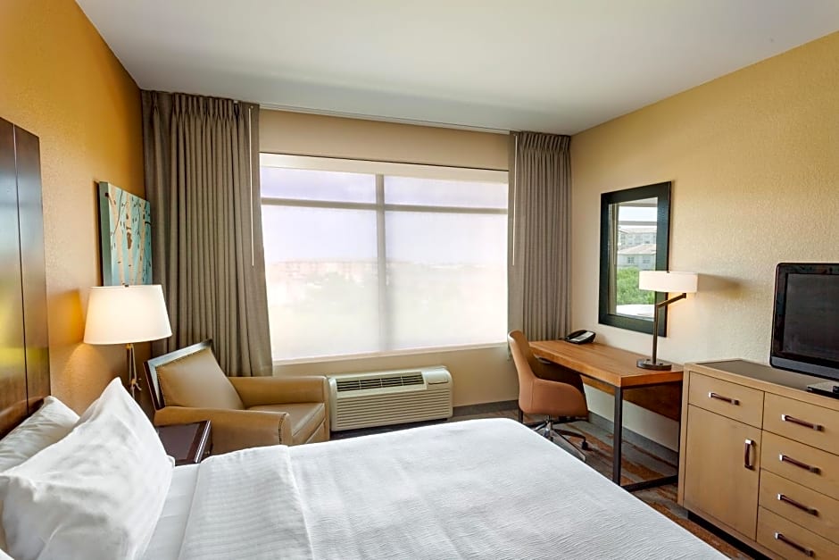 Holiday Inn San Antonio Northwest- SeaWorld Area