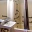 Motel 6-Bakersfield, CA - East