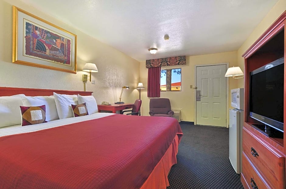 Americas Best Value Inn & Suites-College Station