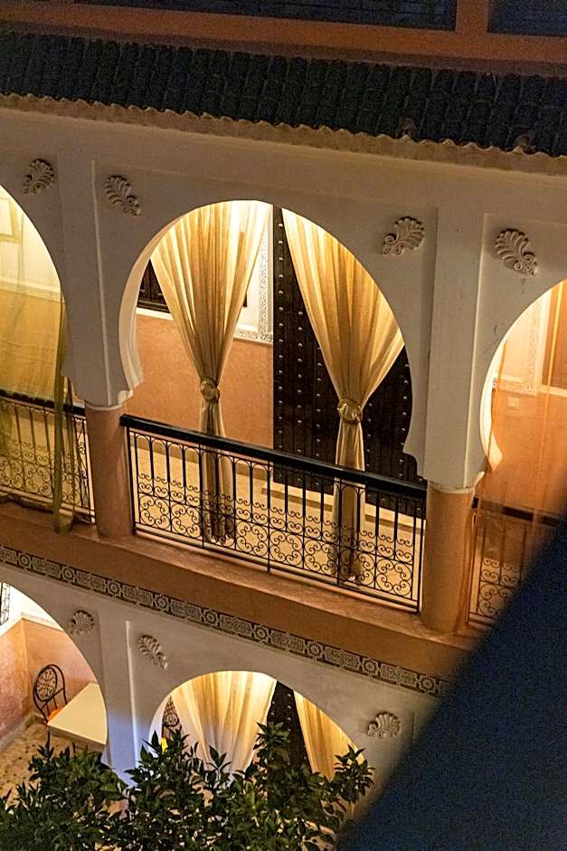 Riad Davina