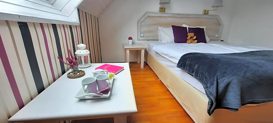 BELYSIUM Bed & Breakfast Panzió