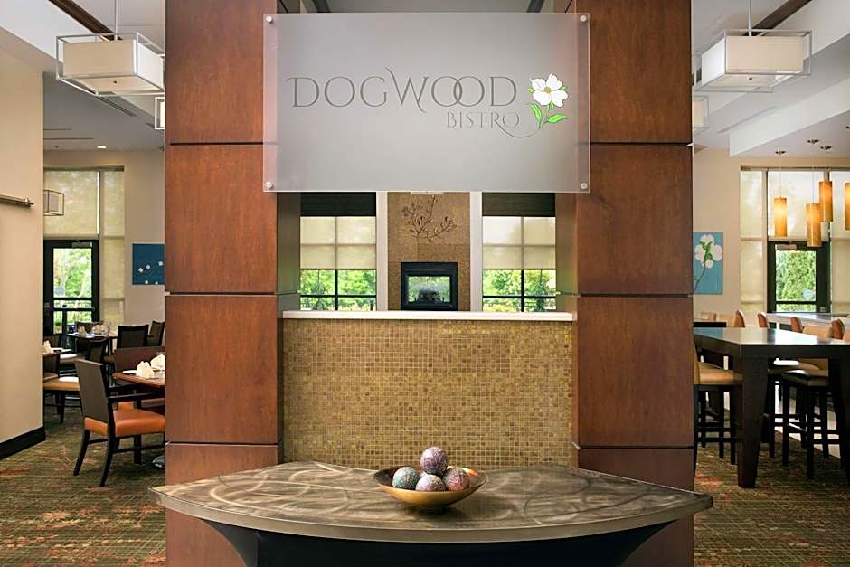 DoubleTree By Hilton Hotel Dulles Airport-Sterling