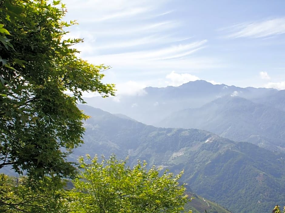 Maple Leaf Holiday Villa