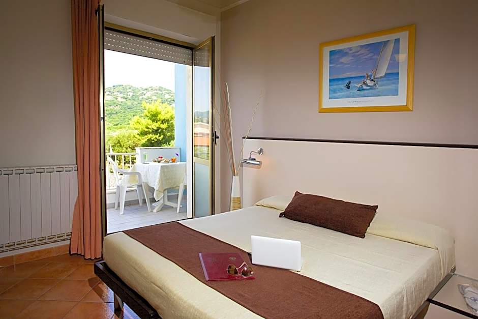 Beach Hotel Terracotta