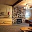 Shaver Lake Village Hotel