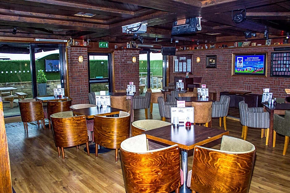 The Commercial Hotel