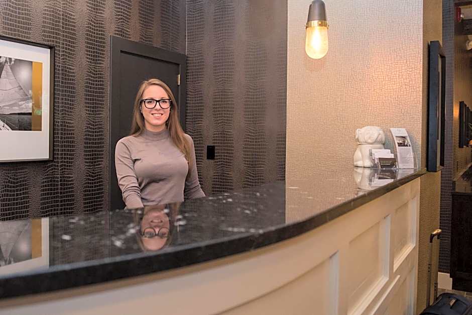 The Garrison Hotel & Suites Dover-Durham, Ascend Hotel Collection