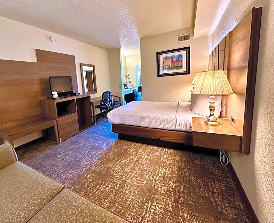 Mackinaw Beach And Bay All Suites Resort