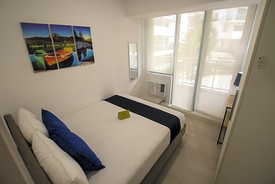 Siglo Suites @ The Azure Urban Resort Residences