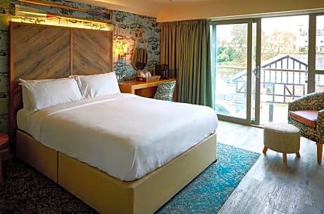 Superior Double Room with River View